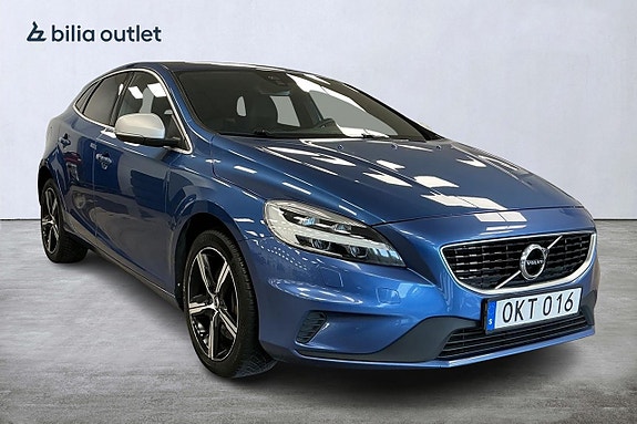 Volvo V40 2 of 5