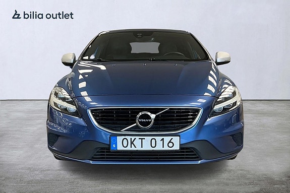 Volvo V40 8 of 25