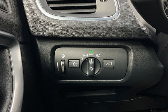 Volvo V40 19 of 25