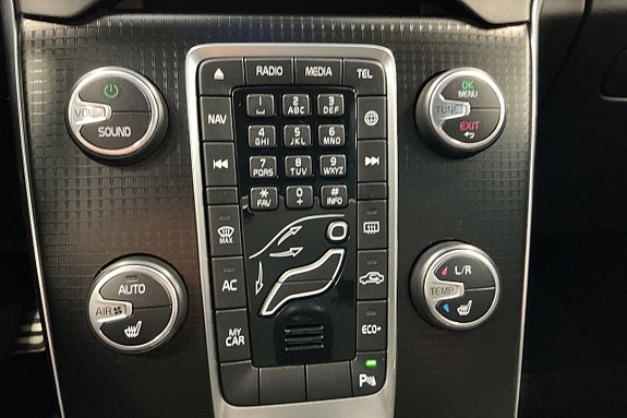 Volvo V40 20 of 25