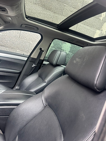 BMW 520d 3 of 5