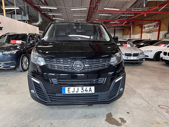 Opel Vivaro 2 of 5