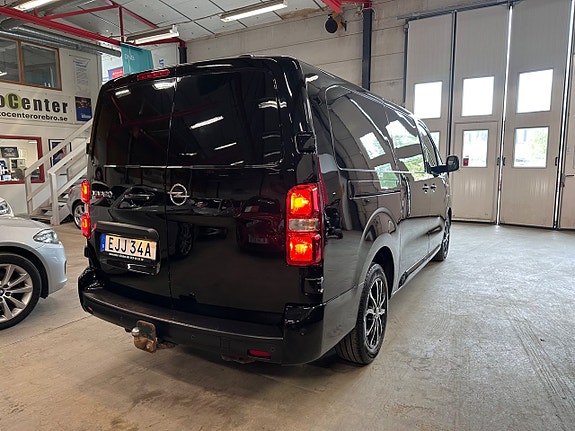 Opel Vivaro 4 of 5