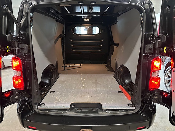 Opel Vivaro 18 of 21