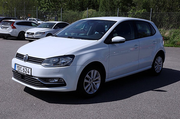 Volkswagen Polo 2 of 5
