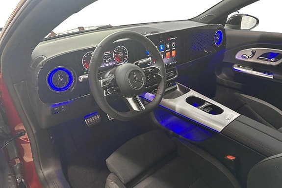 Mercedes-Benz CLA250 6 of 11