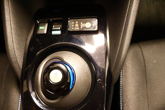 Nissan Leaf 6 of 11