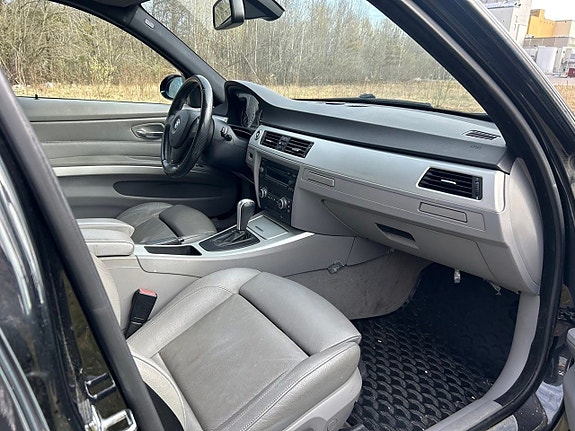 BMW 325i 21 of 29