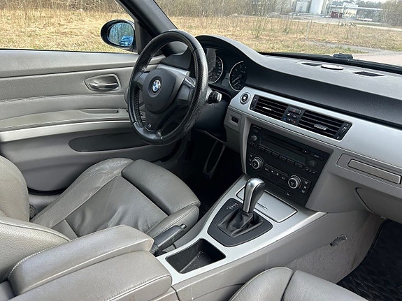 BMW 325i 20 of 29