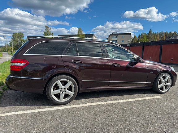 Mercedes-Benz E350 6 of 11