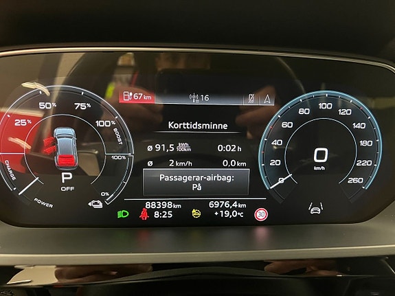 Audi Q8 10 of 14