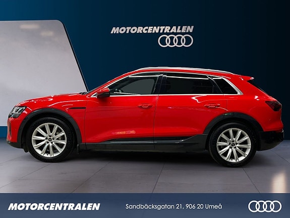 Audi Q8 2 of 14