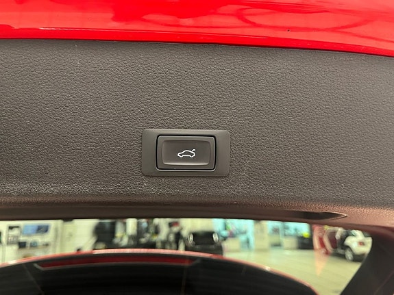 Audi Q8 14 of 14