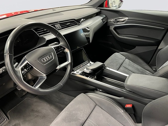 Audi Q8 6 of 14