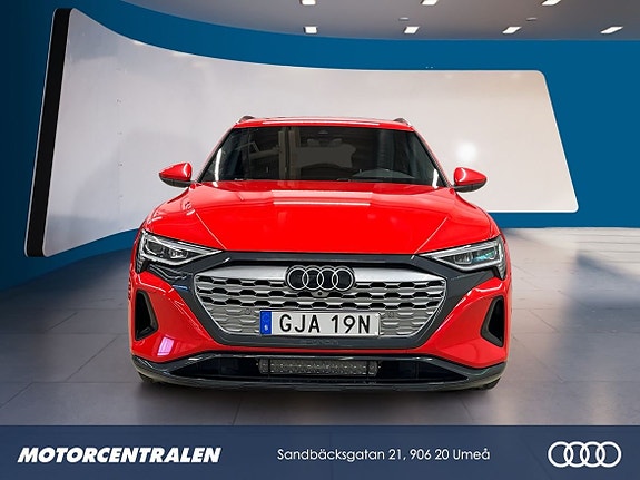 Audi Q8 5 of 14