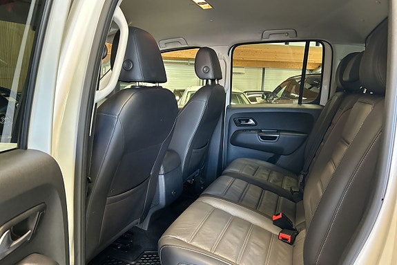 Volkswagen Amarok 7 of 12