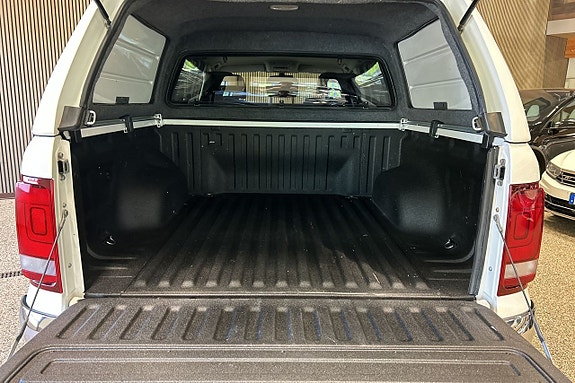 Volkswagen Amarok 8 of 12