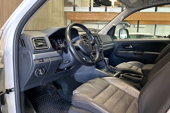 Volkswagen Amarok 6 of 12