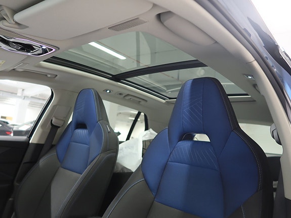 Lynk & Co 01 23 of 30