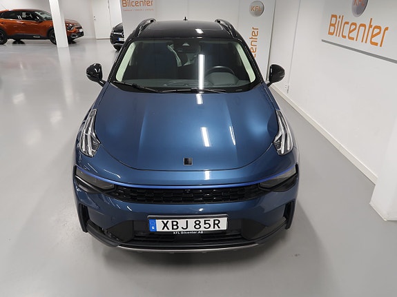 Lynk & Co 01 11 of 30