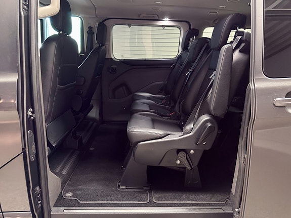 Ford Custom Tourneo 18 of 23