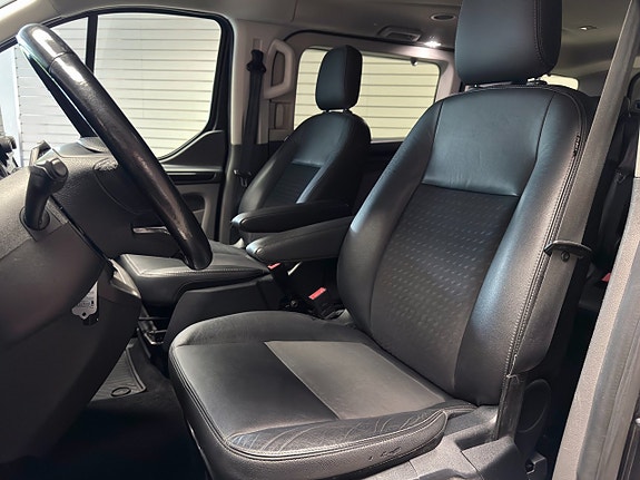 Ford Custom Tourneo 12 of 23