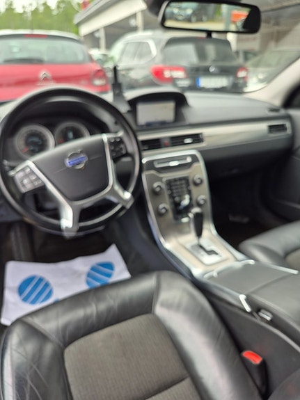 Volvo V70 10 of 11