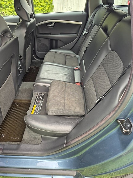 Volvo V70 5 of 5