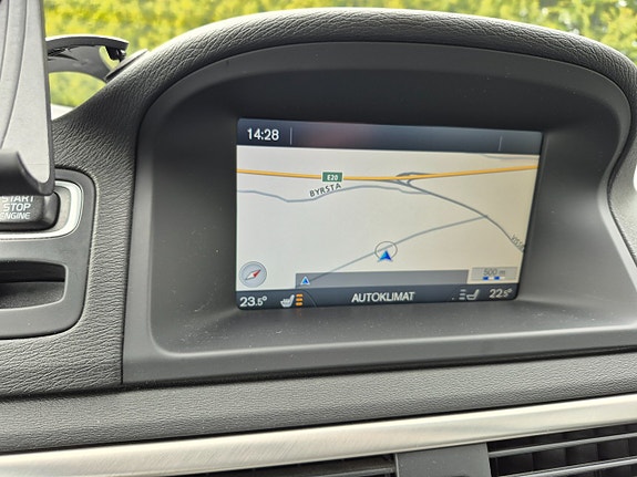 Volvo V70 8 of 11
