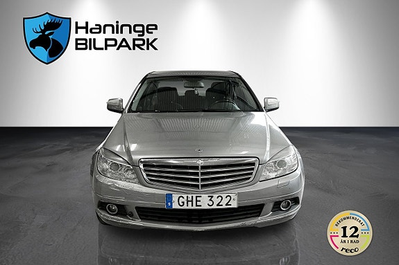 Mercedes-Benz C180 3 of 5