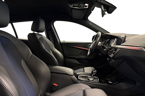 BMW 118i 6 of 17