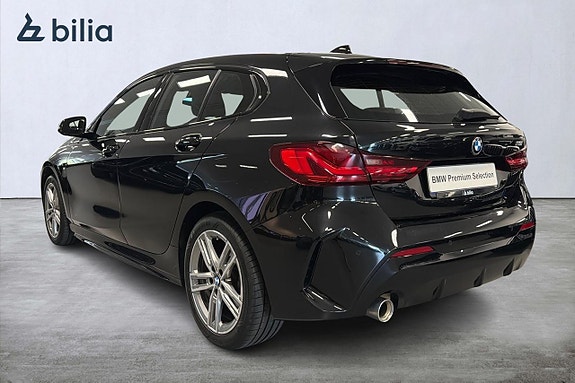 BMW 118i 2 of 5
