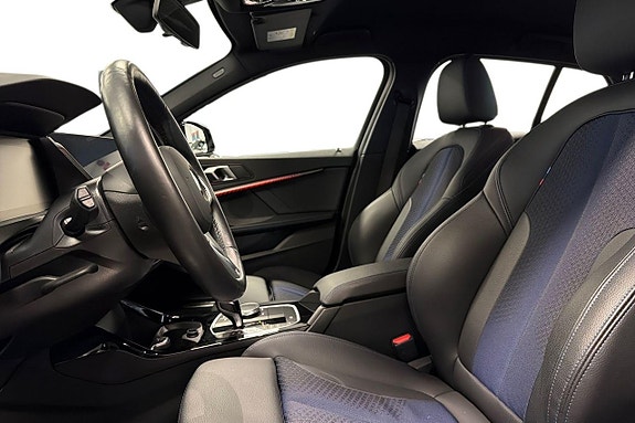 BMW 118i 12 of 17