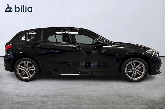 BMW 118i 15 of 17