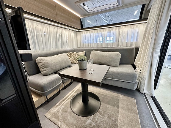 Adria Astella 754 DP 15 of 16