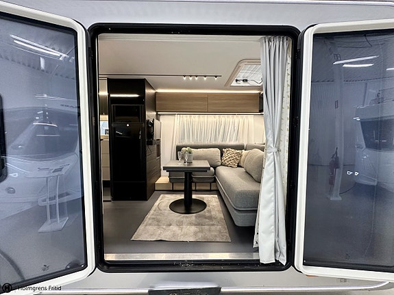 Adria Astella 754 DP 6 of 16