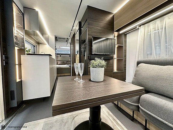 Adria Astella 754 DP 2 of 16