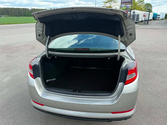 Kia Optima 12 of 13