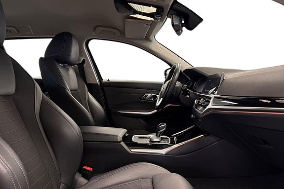 BMW 320d 6 of 17