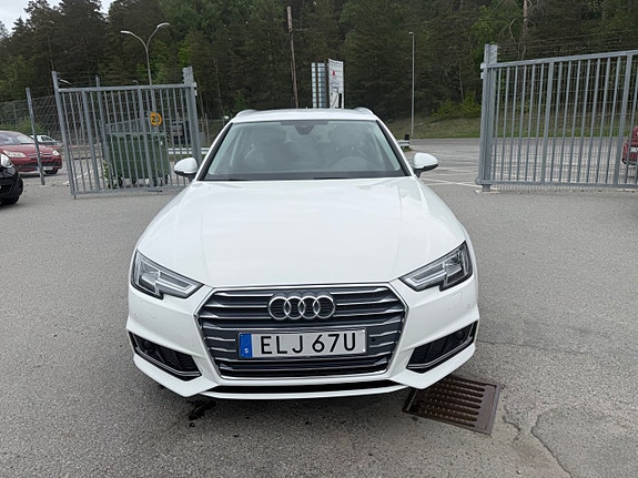 Audi A4 8 of 22