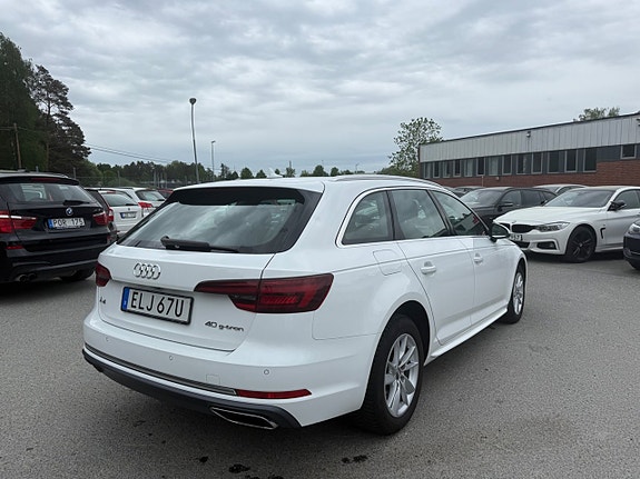 Audi A4 6 of 22