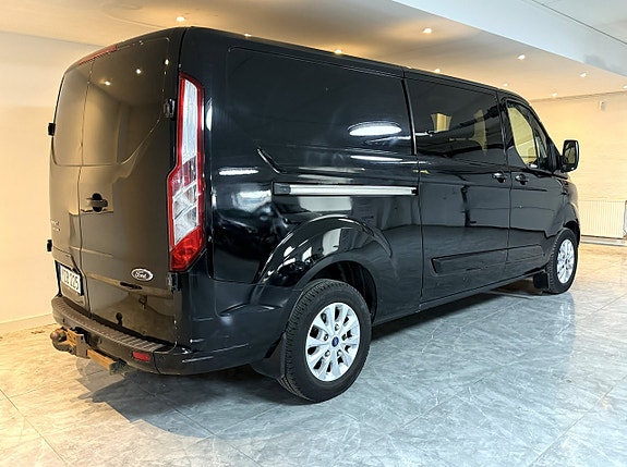 Ford Transit Custom 4 of 5