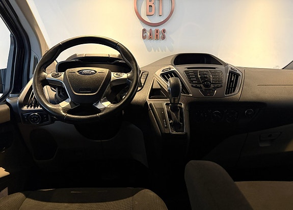 Ford Transit Custom 13 of 17