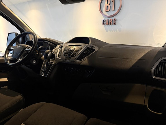 Ford Transit Custom 12 of 17