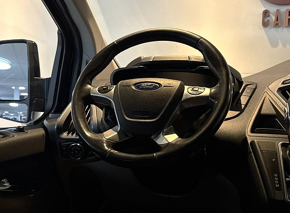 Ford Transit Custom 14 of 17