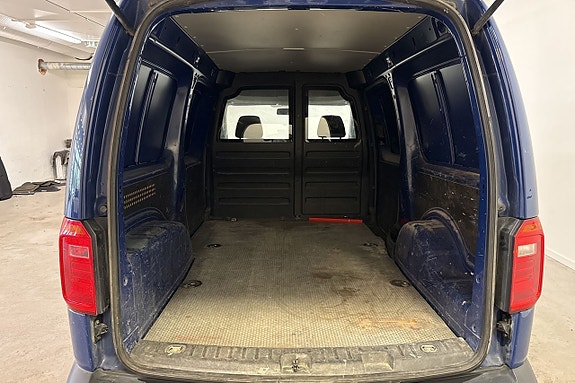 Volkswagen Caddy Maxi 16 of 23