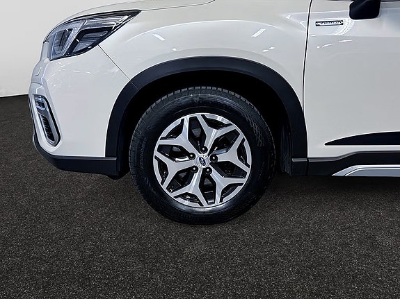 Subaru Forester 9 of 24