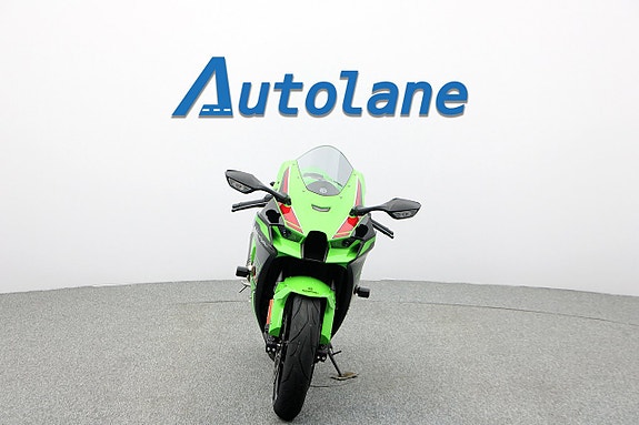 Kawasaki Ninja ZX-10R KRT-Edition 7 of 29