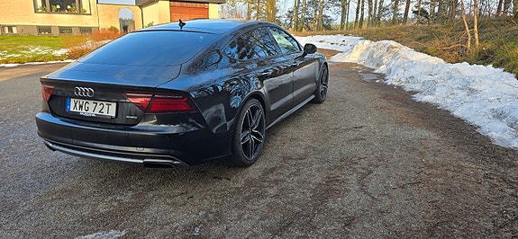 Audi A7 4 of 5