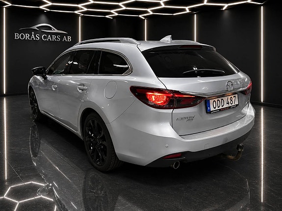 Mazda 6 3 of 5